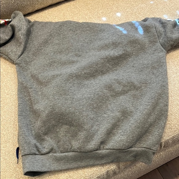 Phillies Baseball Gray Sweatshirt - Picture 4 of 4